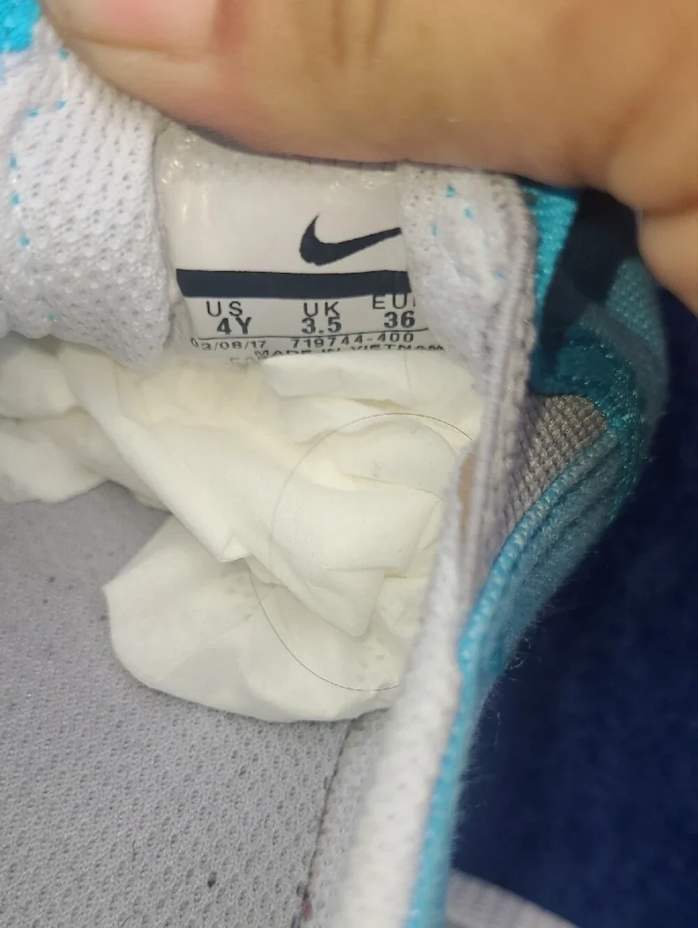 Nike Kids Slip-On Sneakers in Blue with White Swoosh Size 4y
